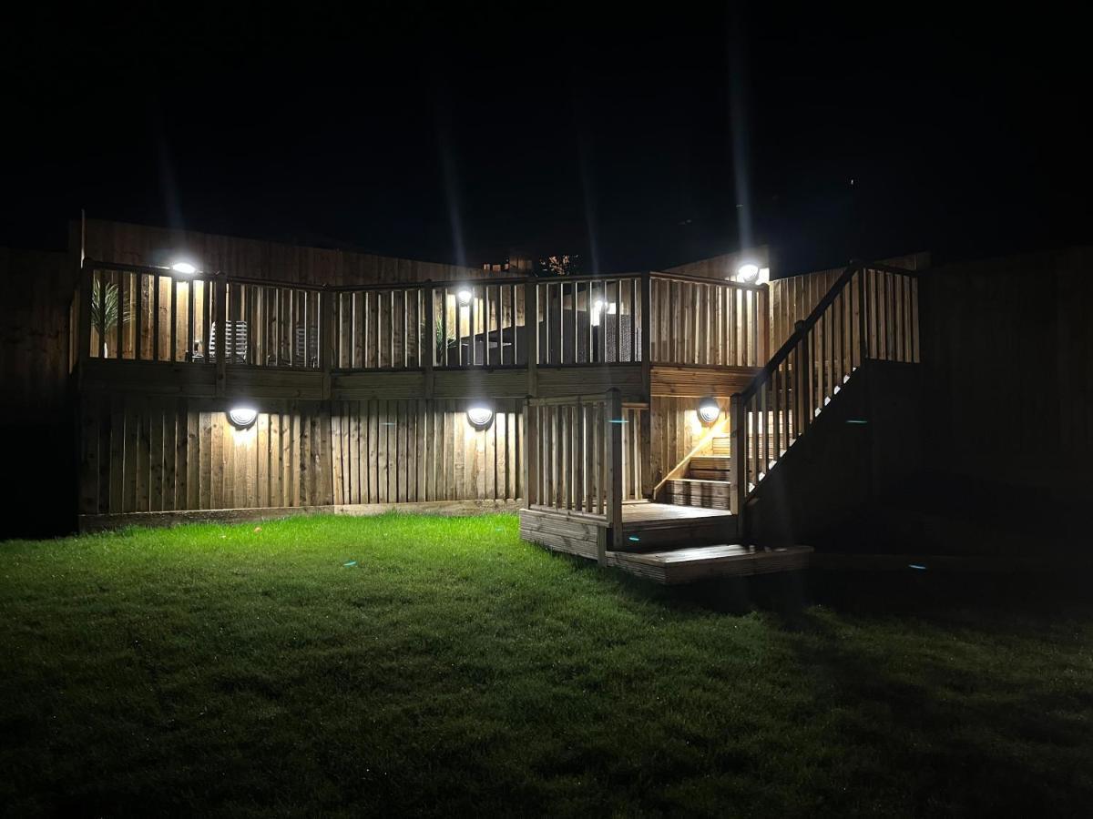 Luxury Property With Hot Tub And Sea Views Oystermouth Dış mekan fotoğraf